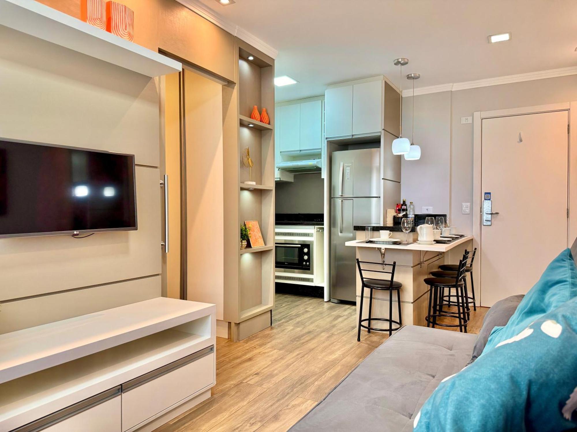 Lifespace Curitiba - Apartamentos Urooms الغرفة الصورة