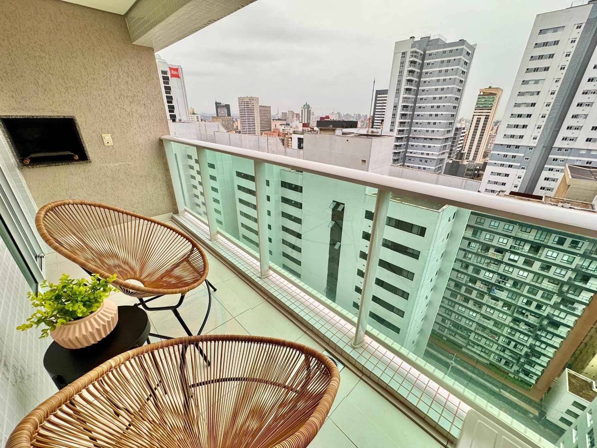 Lifespace Curitiba - Apartamentos Urooms الغرفة الصورة